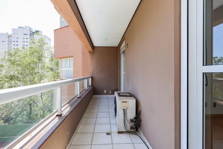 Apartamento à venda com 365m², 5 quartos e 5 vagasSuíte 1