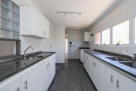 Apartamento à venda com 365m², 5 quartos e 5 vagasCozinha