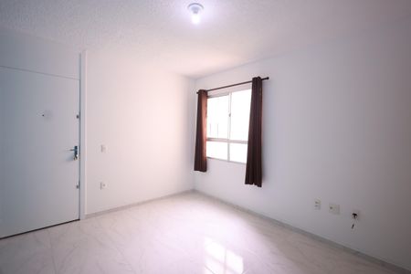 Sala de apartamento para alugar com 2 quartos, 51m² em Jardim Monte Cristo, Suzano