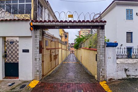 Casa de condomínio à venda com 100m², 3 quartos e 1 vagaFachado do condomínio
