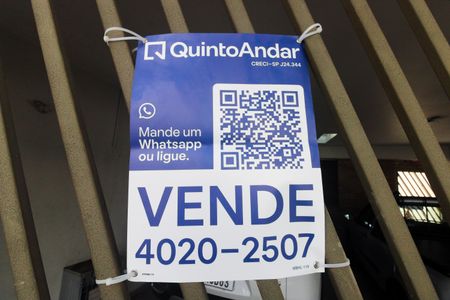 Casa à venda com 95m², 2 quartos e 2 vagasFachada - Placa Código MBHL-19