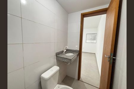 Casa para alugar com 60m², 1 quarto e sem vaga Casa para alugar com 60m², 1 quarto e sem vagaBanheiro