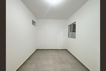 Quarto  de casa para alugar com 1 quarto, 60m² em Engenho de Dentro, Rio de Janeiro