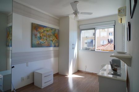 Quarto 1 de apartamento para alugar com 2 quartos, 52m² em Jardim Carvalho, Porto Alegre