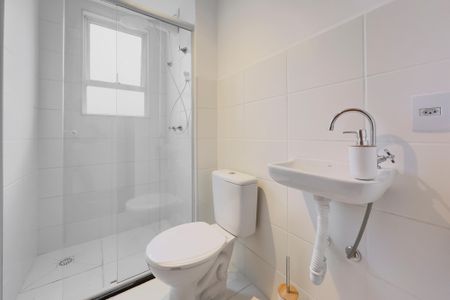 Apartamento para alugar com 66m², 3 quartos e 2 vagas Apartamento para alugar com 66m², 3 quartos e 2 vagasBanheiro