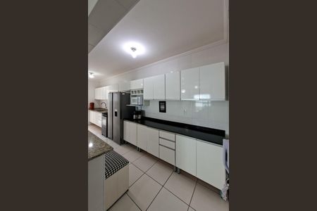 Apartamento para alugar com 78m², 2 quartos e 1 vagaCozinha