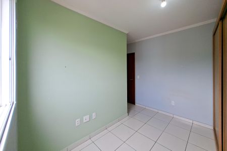 Apartamento para alugar com 78m², 2 quartos e 1 vagaQuarto