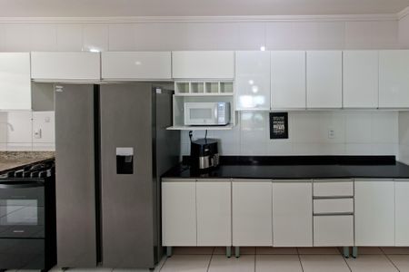 Apartamento para alugar com 78m², 2 quartos e 1 vagaCozinha