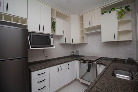 Casa à venda com 120m², 2 quartos e 2 vagas Casa à venda com 120m², 2 quartos e 2 vagasCozinha Casa 2