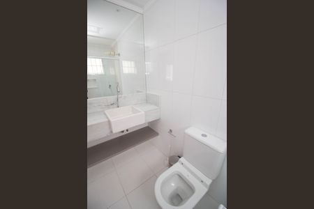 Casa à venda com 120m², 2 quartos e 2 vagas Casa à venda com 120m², 2 quartos e 2 vagasBanheiro da Suíte 2