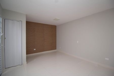 Casa à venda com 120m², 2 quartos e 2 vagas Casa à venda com 120m², 2 quartos e 2 vagasSala/Quarto Casa 3