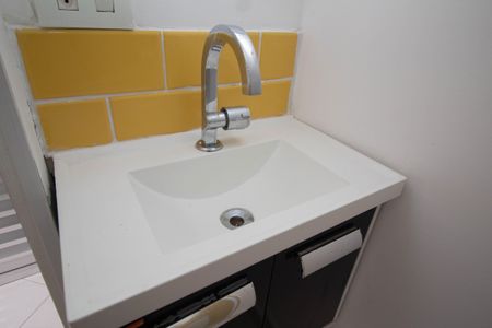 Casa à venda com 120m², 2 quartos e 2 vagas Casa à venda com 120m², 2 quartos e 2 vagasBanheiro Casa 2