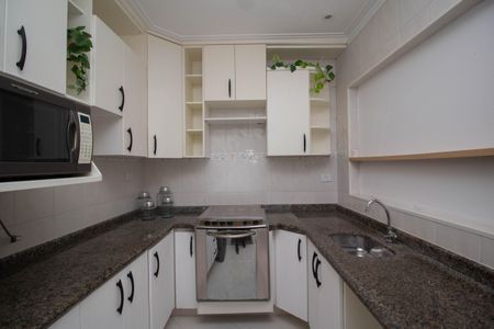 Casa à venda com 120m², 2 quartos e 2 vagas Casa à venda com 120m², 2 quartos e 2 vagasCozinha Casa 2