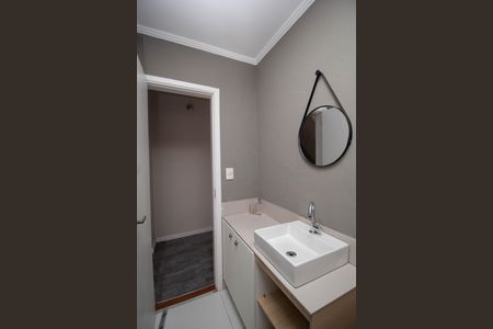 Casa à venda com 120m², 2 quartos e 2 vagas Casa à venda com 120m², 2 quartos e 2 vagasBanheiro Social