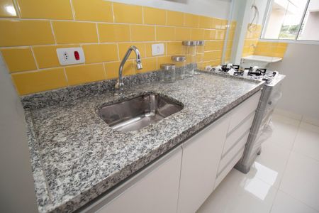 Casa à venda com 120m², 2 quartos e 2 vagas Casa à venda com 120m², 2 quartos e 2 vagasCozinha Casa 3