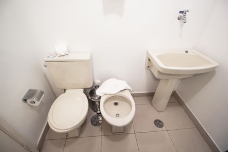 Apartamento para alugar com 69m², 2 quartos e 2 vagasBanheiro