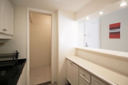 Apartamento para alugar com 69m², 2 quartos e 2 vagasCozinha