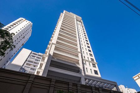 Apartamento à venda com 201m², 3 quartos e 3 vagas Apartamento à venda com 201m², 3 quartos e 3 vagasFachada