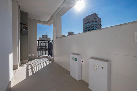 Apartamento à venda com 201m², 3 quartos e 3 vagas Apartamento à venda com 201m², 3 quartos e 3 vagasÁrea de Serviço