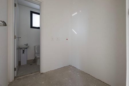 Apartamento à venda com 201m², 3 quartos e 3 vagas Apartamento à venda com 201m², 3 quartos e 3 vagasÁrea de Serviço - Quarto