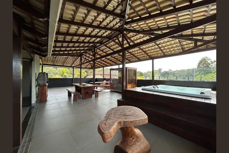 Casa à venda com 599m², 3 quartos e 3 vagas