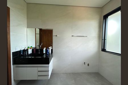Casa à venda com 599m², 3 quartos e 3 vagas