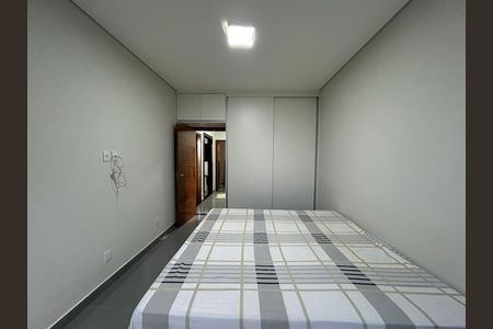 Casa à venda com 599m², 3 quartos e 3 vagas