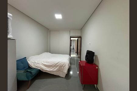 Casa à venda com 599m², 3 quartos e 3 vagas