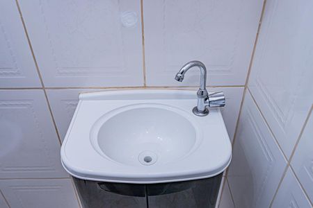 Casa para alugar com 54m², 1 quarto e sem vaga Casa para alugar com 54m², 1 quarto e sem vagaBanheiro