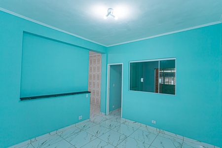 Casa para alugar com 54m², 1 quarto e sem vaga Casa para alugar com 54m², 1 quarto e sem vagaSala