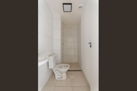 Apartamento à venda com 35m², 2 quartos e sem vaga Apartamento à venda com 35m², 2 quartos e sem vagaBanheiro