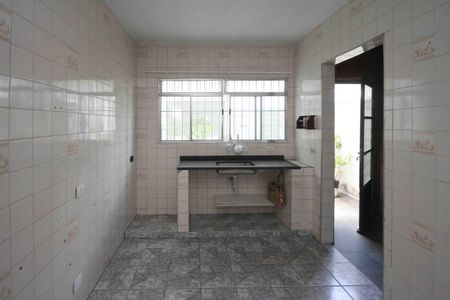 Casa para alugar com 84m², 2 quartos e sem vaga