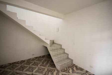 Casa para alugar com 84m², 2 quartos e sem vaga