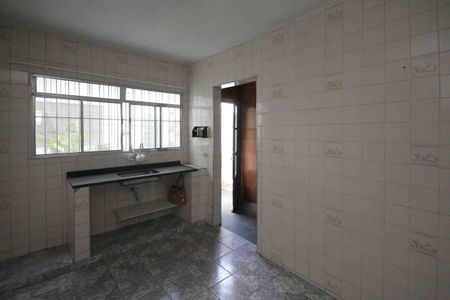 Casa para alugar com 84m², 2 quartos e sem vaga