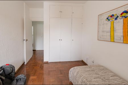 Apartamento à venda com 120m², 4 quartos e 2 vagasQuarto 1