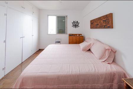 Apartamento à venda com 120m², 4 quartos e 2 vagasSuíte