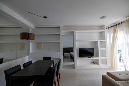 Sala de apartamento para alugar com 1 quarto, 50m² em Alphaville Conde Ii, Barueri