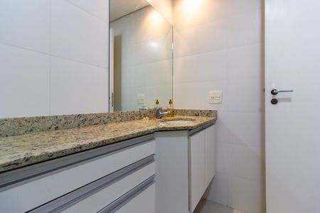 Apartamento para alugar com 120m², 3 quartos e 2 vagasBanheiro da Suíte 2