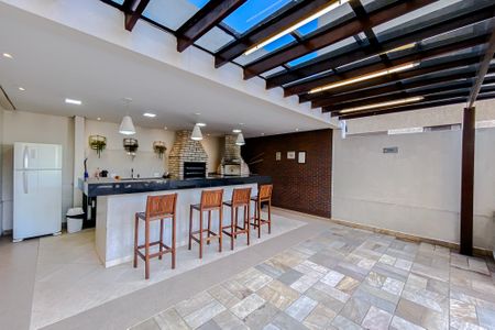 Apartamento para alugar com 60m², 2 quartos e 1 vagaÁrea comum - Churrasqueira