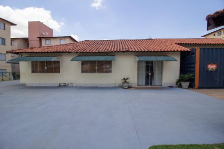 Apartamento para alugar com 50m², 2 quartos e 1 vagaÁrea comum - Salão de festas