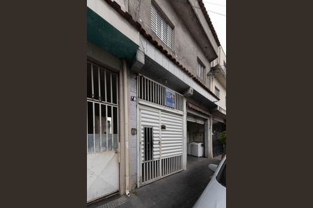 Casa para alugar com 60m², 1 quarto e sem vaga Casa para alugar com 60m², 1 quarto e sem vagaFachada / Placa