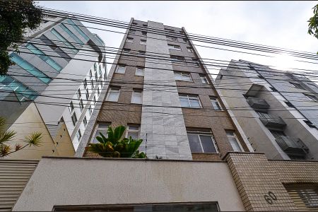 Apartamento para alugar com 83m², 2 quartos e 1 vaga Apartamento para alugar com 83m², 2 quartos e 1 vagaFachada