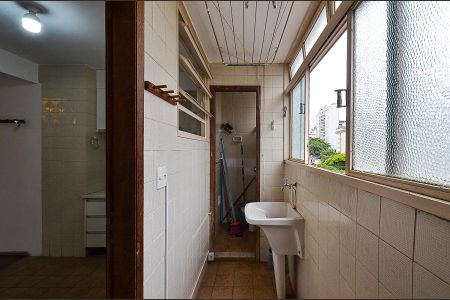 Apartamento para alugar com 83m², 2 quartos e 1 vaga Apartamento para alugar com 83m², 2 quartos e 1 vagaÁrea de Serviço