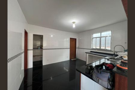 Cozinha de casa à venda com 3 quartos, 300m² em Fonseca, Niterói