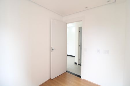 Quarto 2 de apartamento para alugar com 2 quartos, 37m² em Usina Piratininga, São Paulo