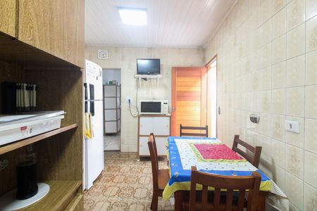 Casa à venda com 105m², 1 quarto e 2 vagas Casa à venda com 105m², 1 quarto e 2 vagasCozinha