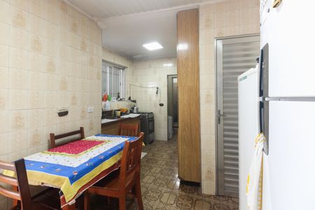 Casa à venda com 105m², 1 quarto e 2 vagas Casa à venda com 105m², 1 quarto e 2 vagasCozinha