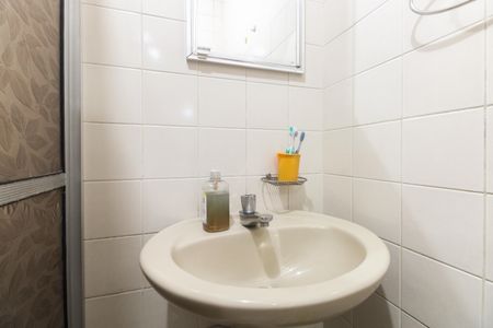 Casa à venda com 105m², 1 quarto e 2 vagas Casa à venda com 105m², 1 quarto e 2 vagasBanheiro