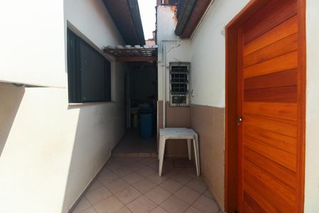 Casa à venda com 105m², 1 quarto e 2 vagas Casa à venda com 105m², 1 quarto e 2 vagasQuintal