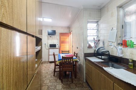 Casa à venda com 105m², 1 quarto e 2 vagas Casa à venda com 105m², 1 quarto e 2 vagasCozinha